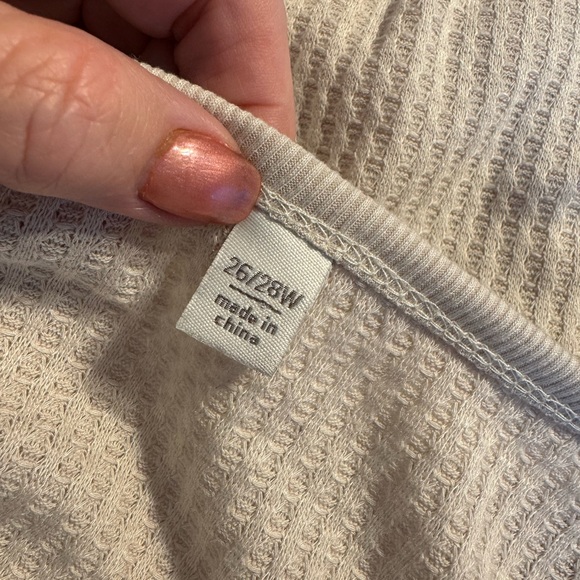 CHRISTMAS *THE REAL GIFT IS JESUS* CREAM WAFFLE KNIT TOP PLUS: 26/28 #9 - Picture 6 of 6